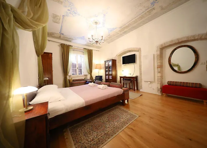 Petrizio Palace Apartman *