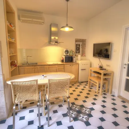 Petrizio Palace Apartamento Zadar