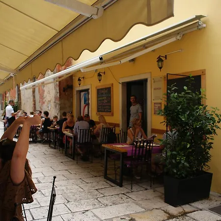 Apartamento Petrizio Palace Zadar