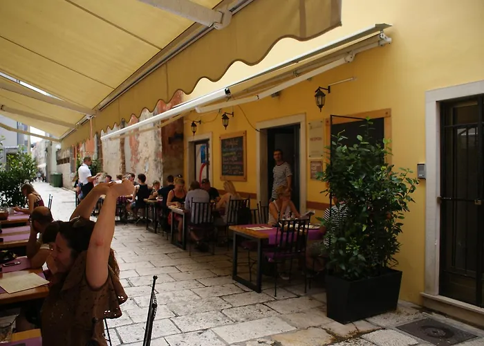 Lägenhet Petrizio Zadar